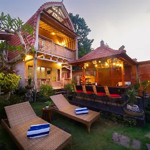 Wisnu Lumbung Uluwatu (Bali)